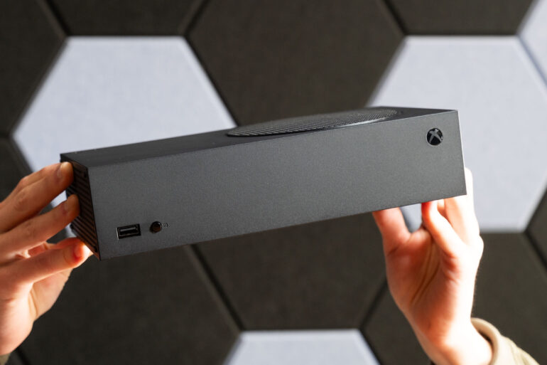 Phil Spencer: More Xbox games coming to rivals. 36