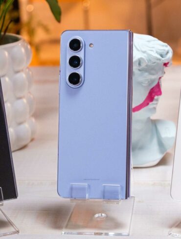 Samsung 2024 foldables in realistic renders 36