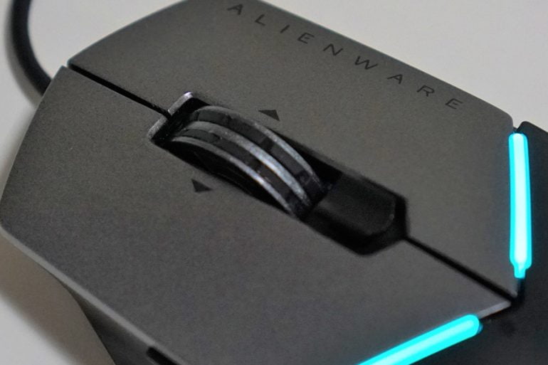 Alienware Advanced Gaming Mouse (AW558) Review 47