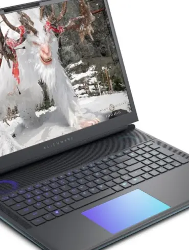 Alienware 18 Area-51 gaming laptop with RTX 5080: $500 off today 36