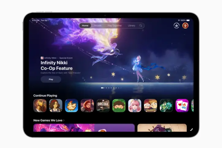 Apple's New Games App Transforms iPhones into Social Gaming Centers 38
