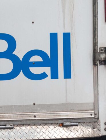 Oshawa Customers Stranded by Days-Long Bell Outage Oshawa Customers Stranded by Days-Long Bell Outage 36