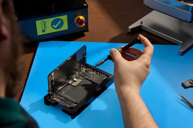 Apple self-service repair coming to Canada in '25. 38