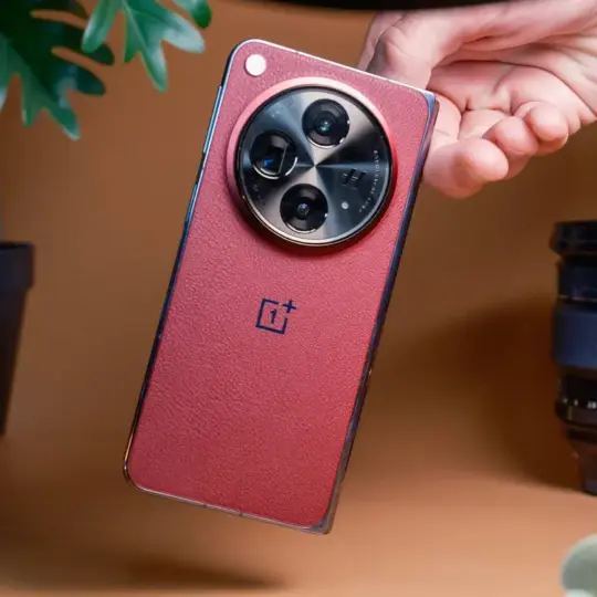 OnePlus Security Vulnerability Could Allow Any App to Access Your Text Messages 35