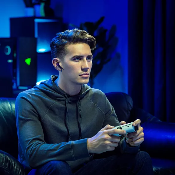 Introducing the THX® Certified Razer Hammerhead Pro HyperSpeed: The Ultimate Cross-Platform True Wireless Gaming Earbuds Hammerhead Pro HyperSpeed: The Ultimate Cross-Platform True Wireless Gaming Earbuds