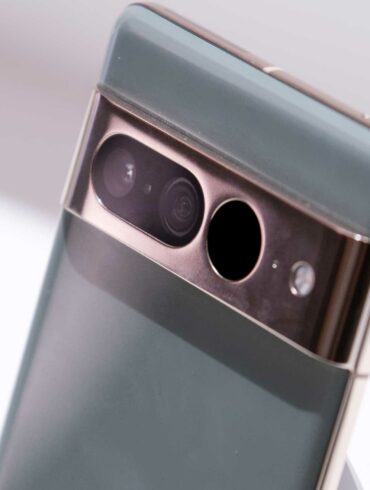 Avoid resetting Pixel 6 to prevent bricking. 31