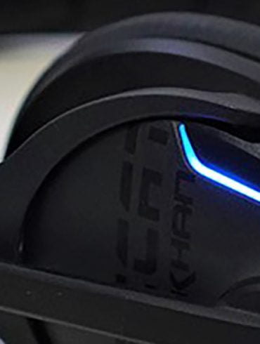 Roccat Khan AIMO Gaming Headset Review 35