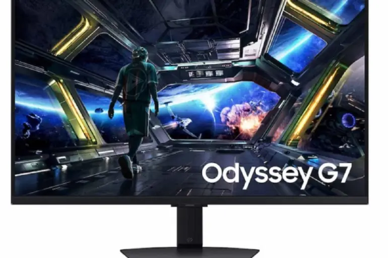 Samsung Slashes Price on Odyssey G7 4K Gaming Monitor 77