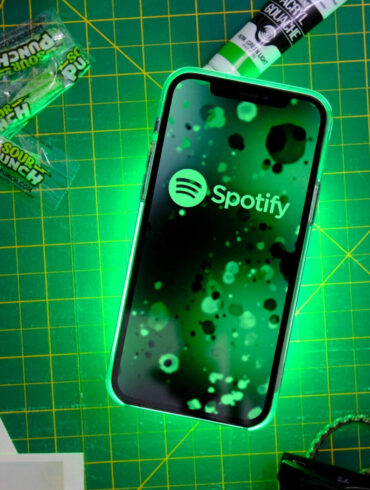 Spotify Eliminates Lyrics Feature for Users on Free Plan 31