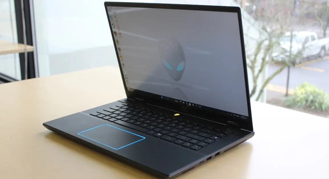 Unmissable Deals on Dell Laptops Desktops and Alienware in Canada 33