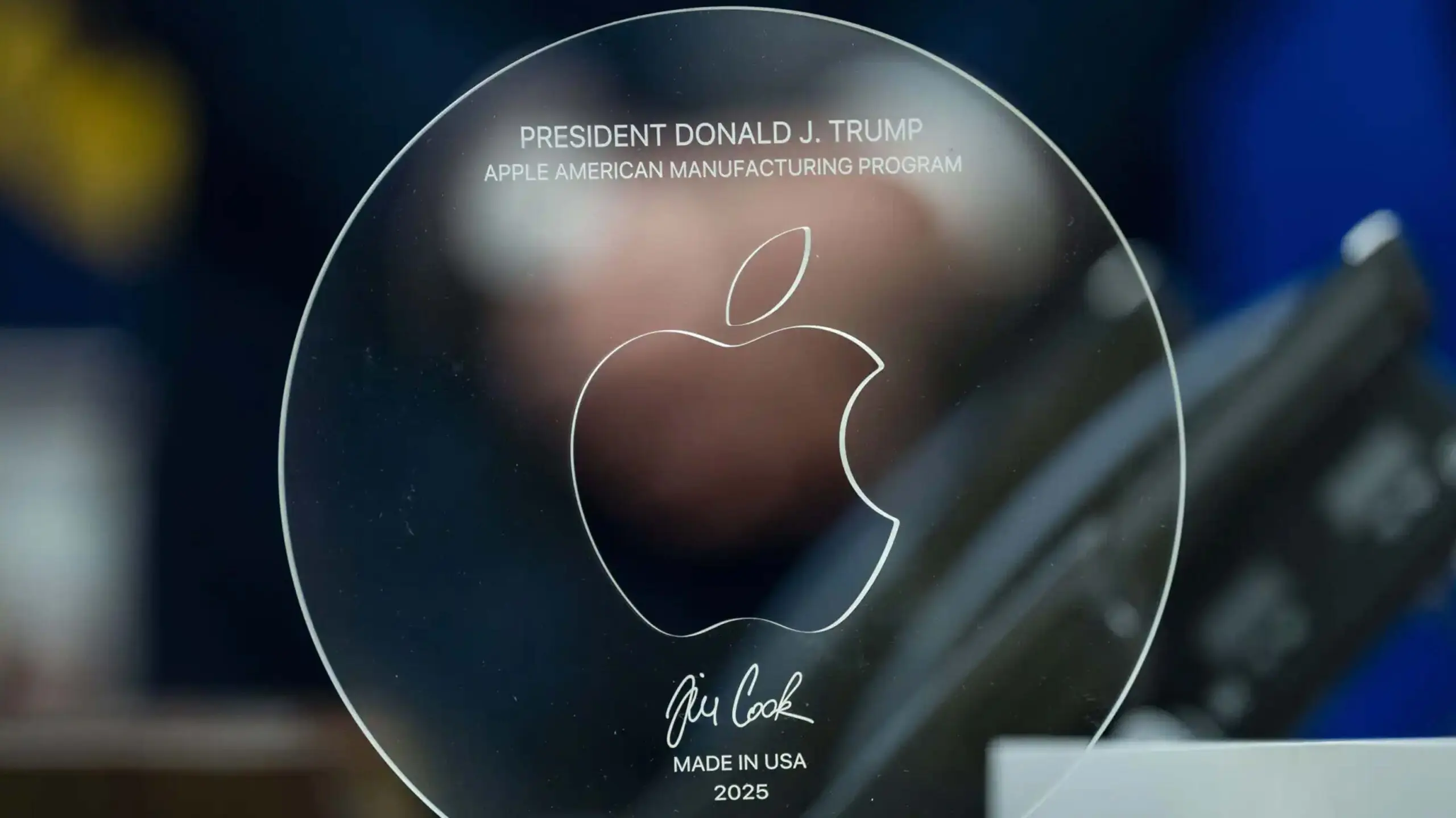 Tim Cook Gifts Trump a Trophy to Strengthen Apple's Influence 33