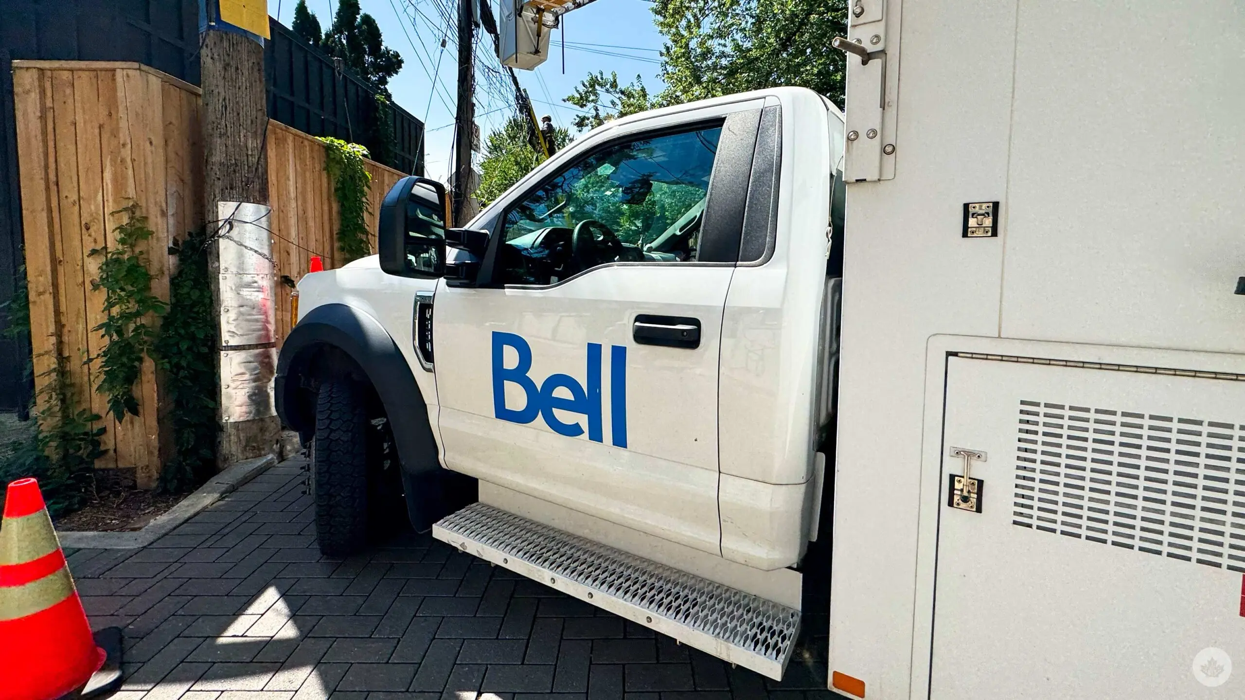Bell Launches Ambitious Six AI Data Centers in British Columbia 31
