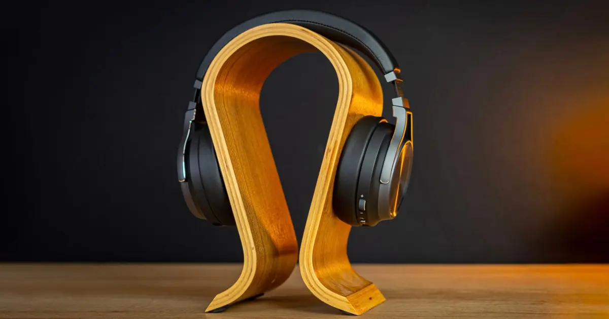 Score a Corsair Gaming Headset for Just $80, Originally $230! 33