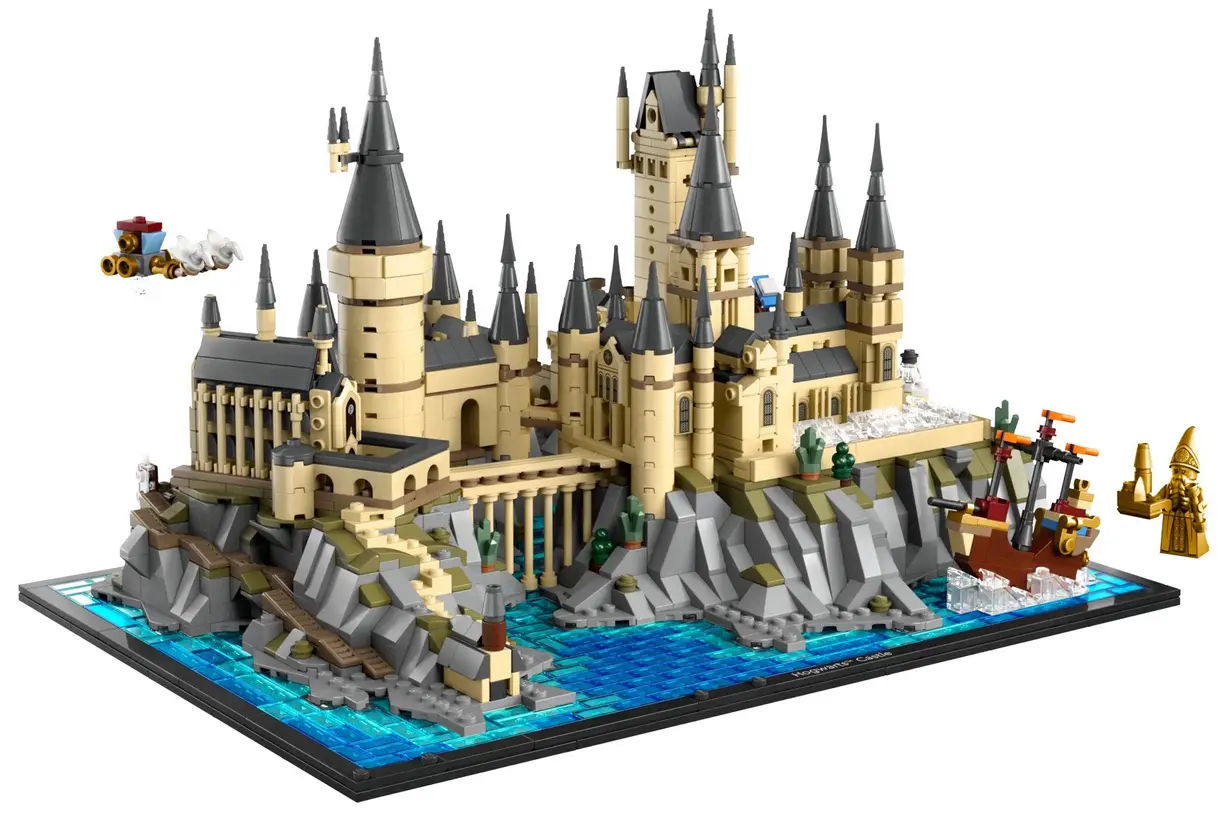 LEGO Sells Hogwarts Castle Harry Potter Set at Cost to Clear Inventory LEGO Sells Hogwarts Castle Harry Potter Set at Cost to Clear Inventory 33