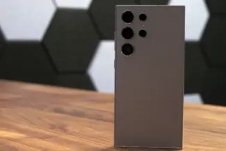 Samsung Phones Exposed to Data-Stealing Malware for Over a Year 13