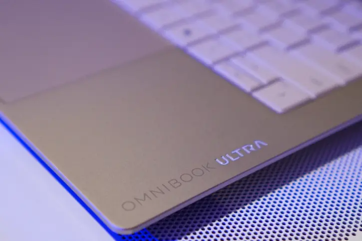 HP OmniBook Ultra 14 Review 38
