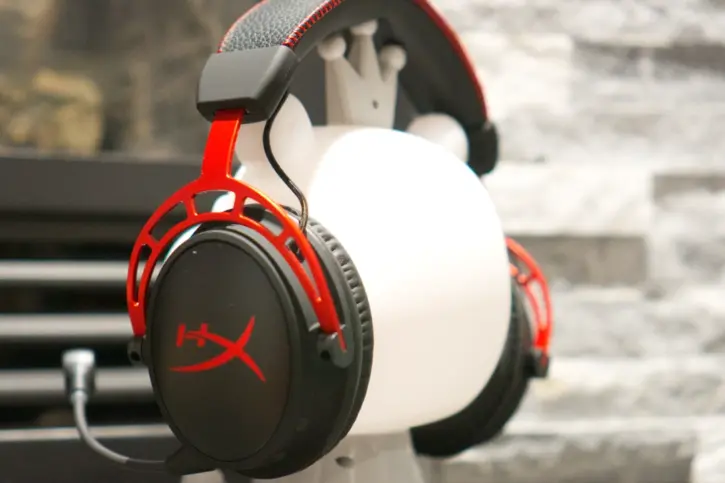 HyperX Cloud Alpha Wireless Review: Record Battery Life With Some Compromises 38