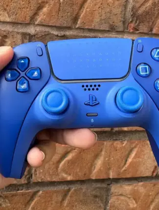 The New PS5 DualSense Controller is Stunning in Blue 36