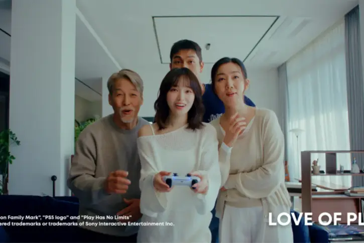 PlayStation Launches Love of Play Campaign Featuring KIM CHAEWON from LE SSERAFIM 38