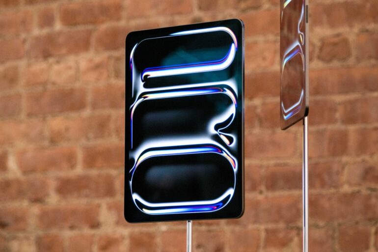 Apple Plans to Make Thinner Devices 37