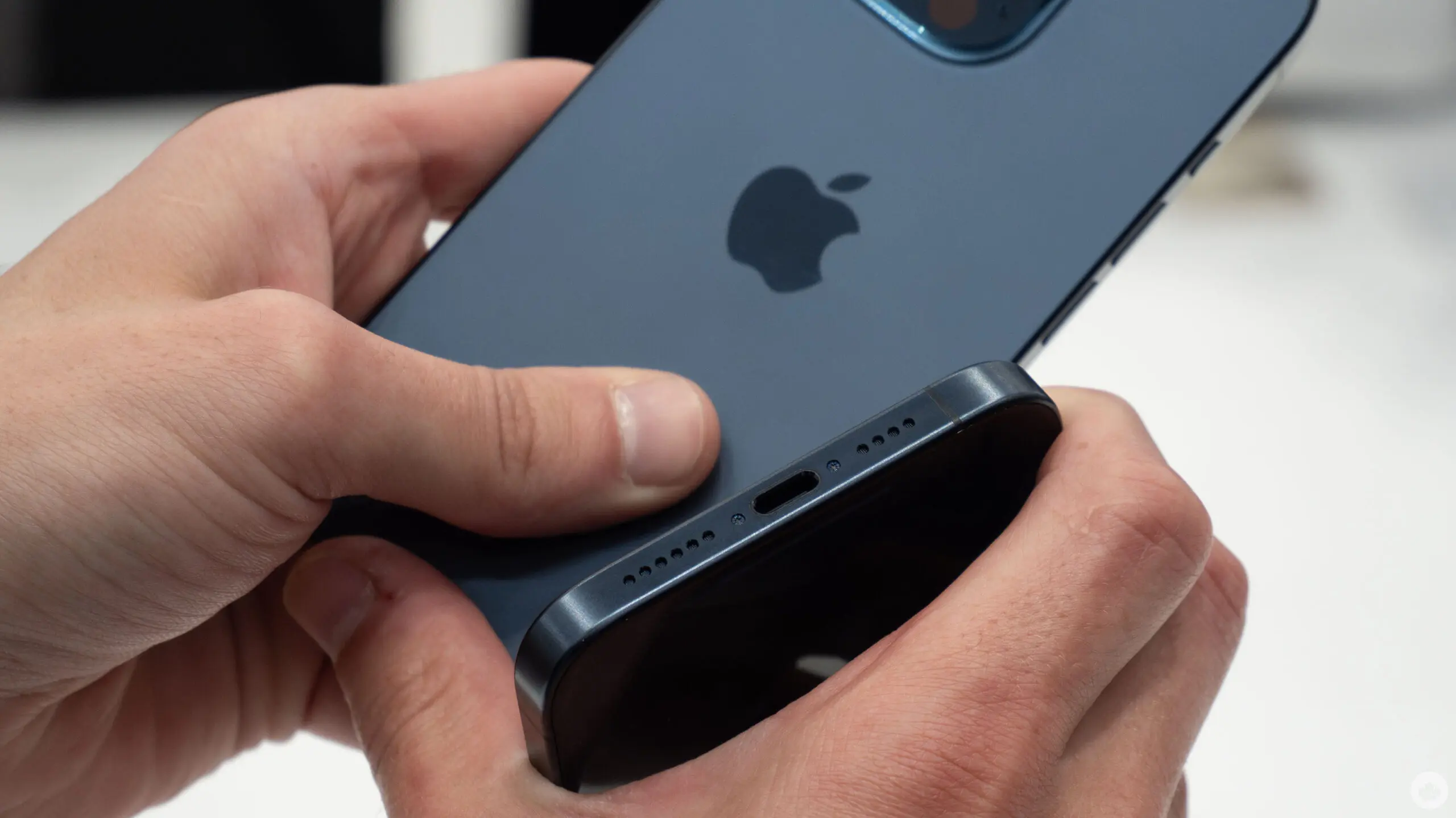 Transform Your iPhone with a Case That Switches Lightning to USB-C 33