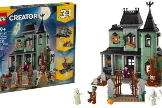 Deconstructing the Level Design of Iconic Horror Mansions 16