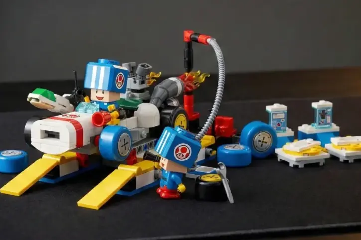 LEGO Super Mario Kart Toad's Garage Review: Pit Stop Customization Done Right 38