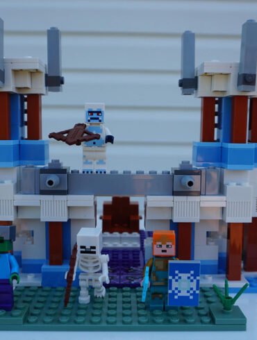 LEGO Minecraft Ice Castle (21186) Review: Unleash Your Creative Frost LEGO Minecraft Ice Castle (21186) Review: Unleash Your Creative Frost