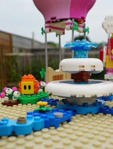 LEGO Super Mario Peach Garden Balloon - GameHaunt