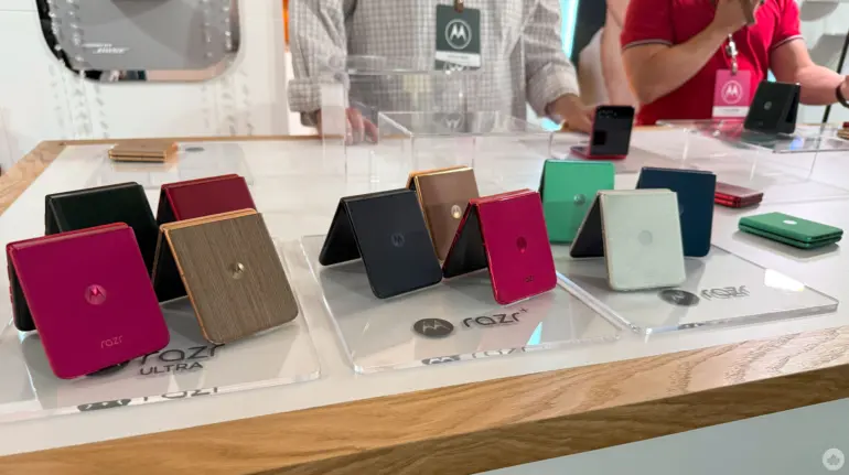 Motorola Delays Razr 2025 Launch in Key Markets 3