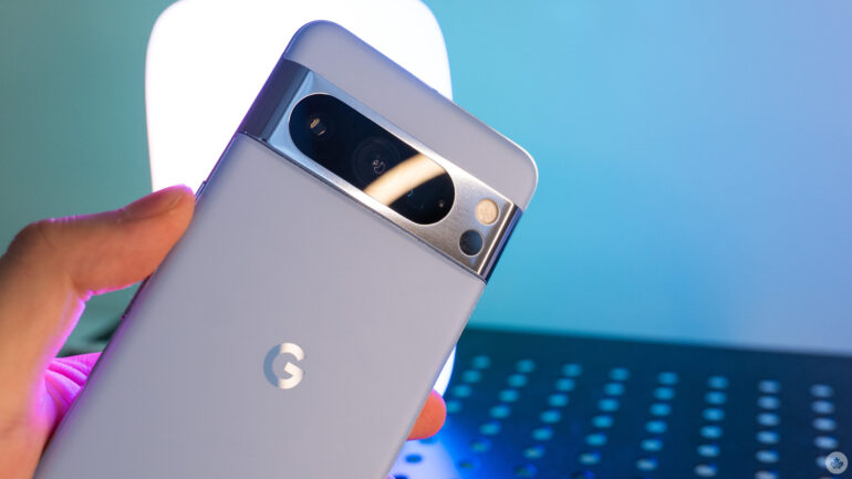 Pixel 8 and 8 Pro Default Setting Restricts Flashlight Brightness to 50% 3