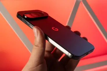 Preview the upcoming battery health features for Google Pixels. 11
