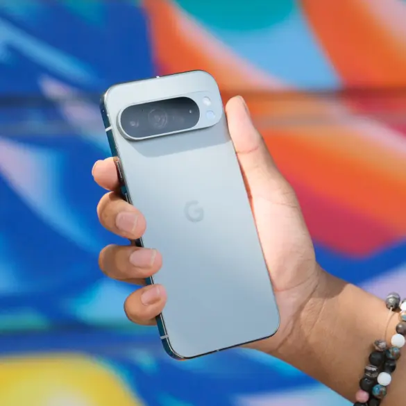 Google Pixel 10 Makes a Surprise Appearance in Vancouver 32