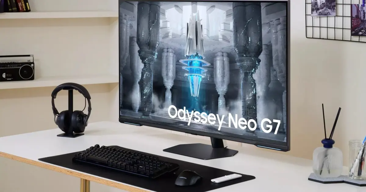 Samsung Odyssey Neo G7 Gaming Monitor Slashed by 55% with a Twist 33