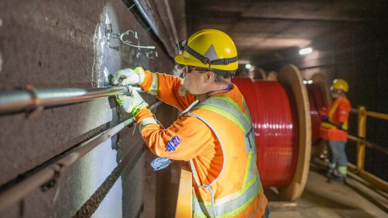 Rogers expands 5G to entire TTC subway 3