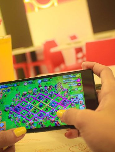 Gaming is more Fun with #SmartLife Gaming is more Fun with #SmartLife 36