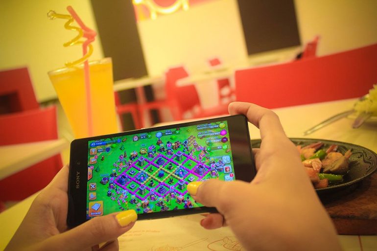 Gaming is more Fun with #SmartLife 52