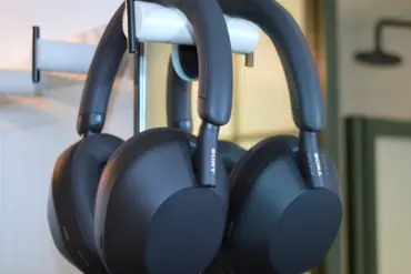 20 Must-Have Tech Gifts for Dad This Father's Day 75