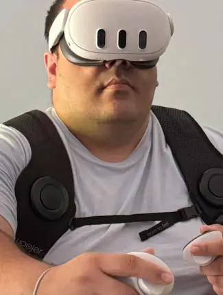 Experience Immersive Gaming with the Woojer Vest 3 36