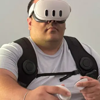 Experience Immersive Gaming with the Woojer Vest 3 41