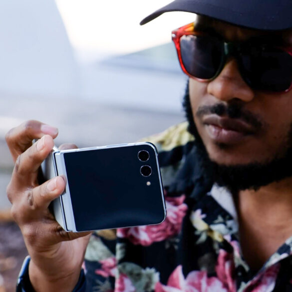 Samsung's Z Flip 6 with thicker UTG to combat crease issues 33